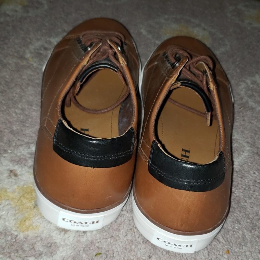 Shoes - Picture 3 of 4